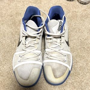 White Nike Kyrie good condition just in need of a clean